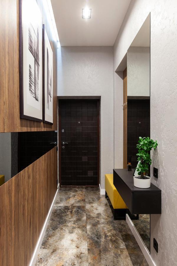 Dream Apartament On Drahomanova Street Leópolis Exterior foto
